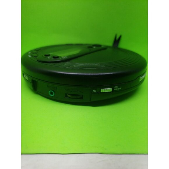 ONN Personal Portable CD Player with FM Radio Black Model ONB15AV201 -Tested - Picture 10 of 12